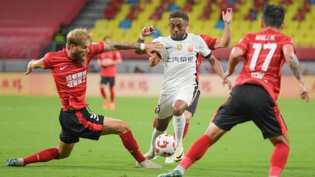 “争冠队？我们打得就是争冠队！”